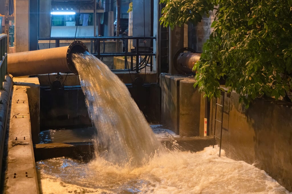 The Risks of Sewage In Ingesting Water